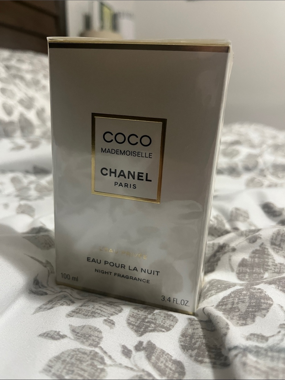 CHANEL Coco Mademoiselle - White & Gold Packaging